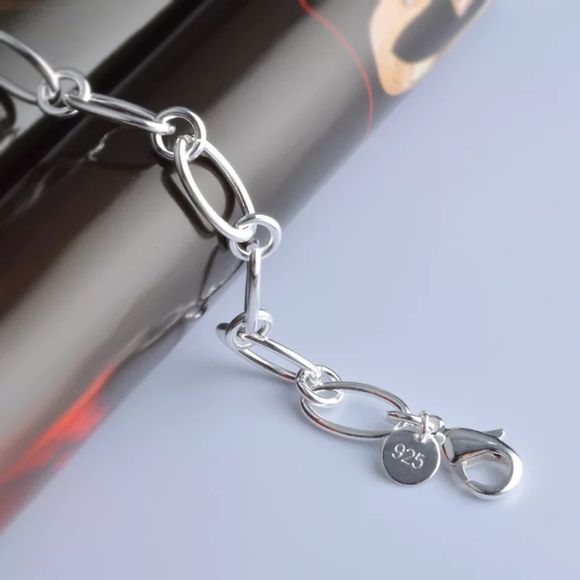 **NEW Links of Love Chain Link Bracelet - Picture 7 of 15